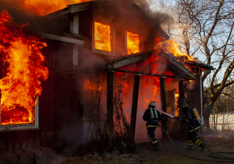 burning-house-and-fire-fighters