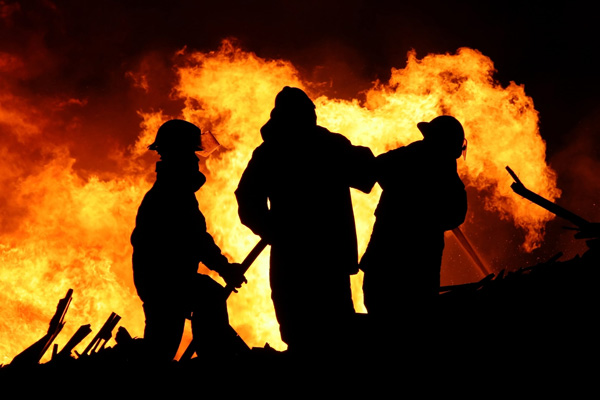 fire-fighting-training-backlit-fighters