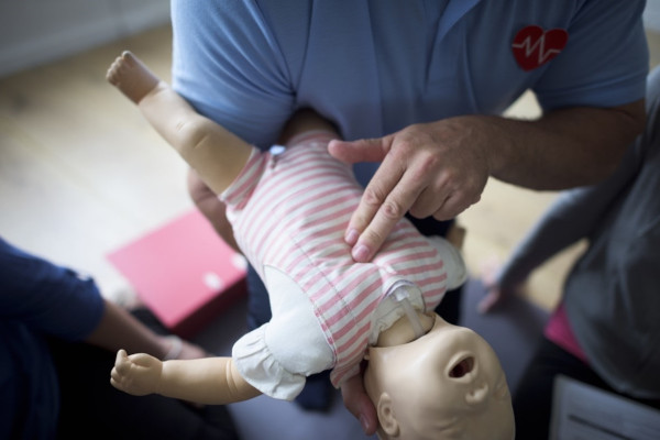 first-aid-course-infant-CPR