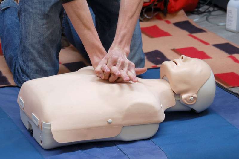 first-aid-training-resuscitation-demonstration