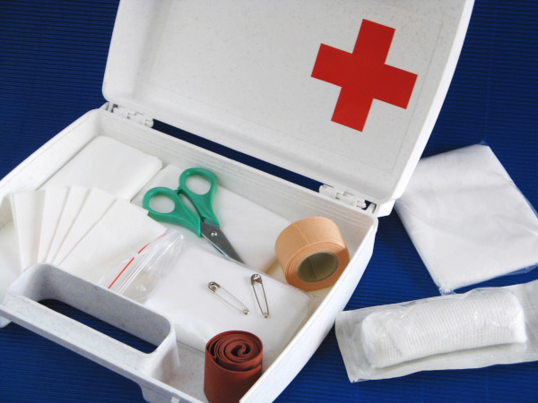 health-and-safety-course-first-aid-kit-7804003