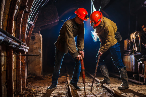 safety-officer-course-miners-underground-drill-mining-mine-tunnel