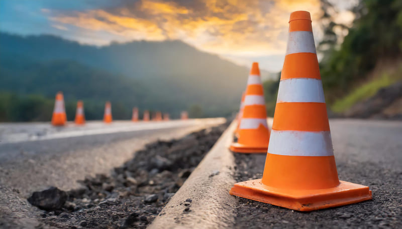 safety-officer-course-safety-orange-cones-plastic-traffic-cone-road-maintenance-work