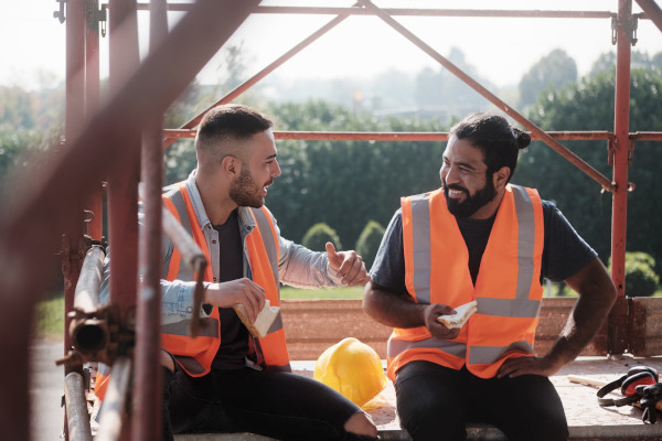 working-at-heights-training-construction-workers-happy