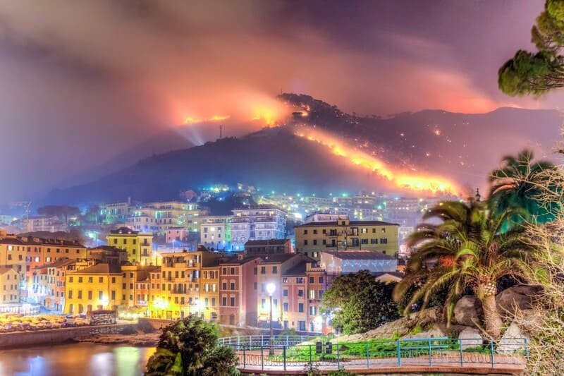 fire-fighting-course- fire-flames-fighting-fire-man