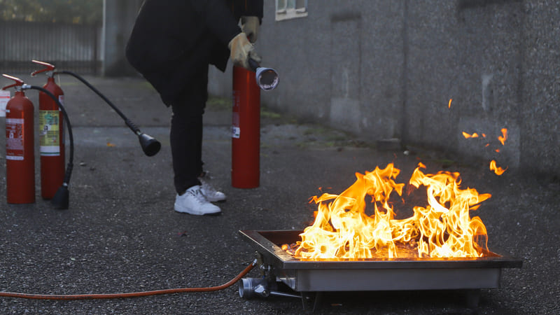 fire-fighting-course-corporate-safety-exercise-during-a-firefighting-course