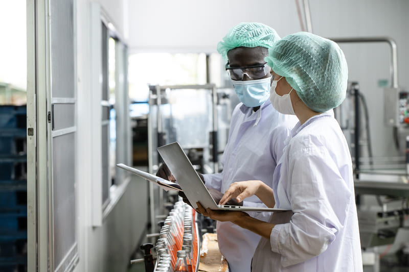 safety-officer-course-drink-beverage-factory-qc-audit-staff-quality-control-worker-team-working-hygiene-officer-clean-standard-check-process-inspection