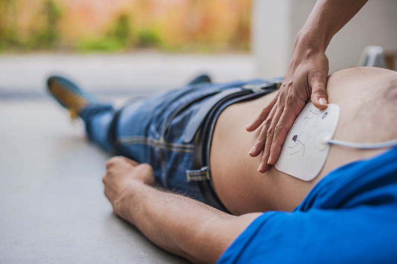 first-aid-course-defibrillator-electrodes
