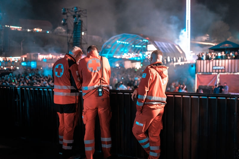first-aid-training-ambulance-workers-at-the-electric-love-festival-in-salzburg-austria