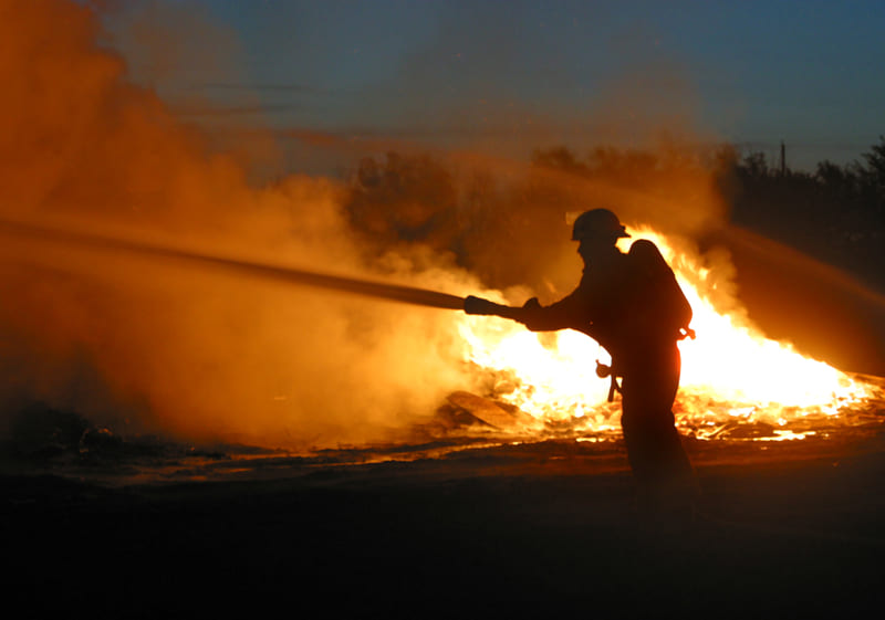 fire-fighting-training-lone-firefighter