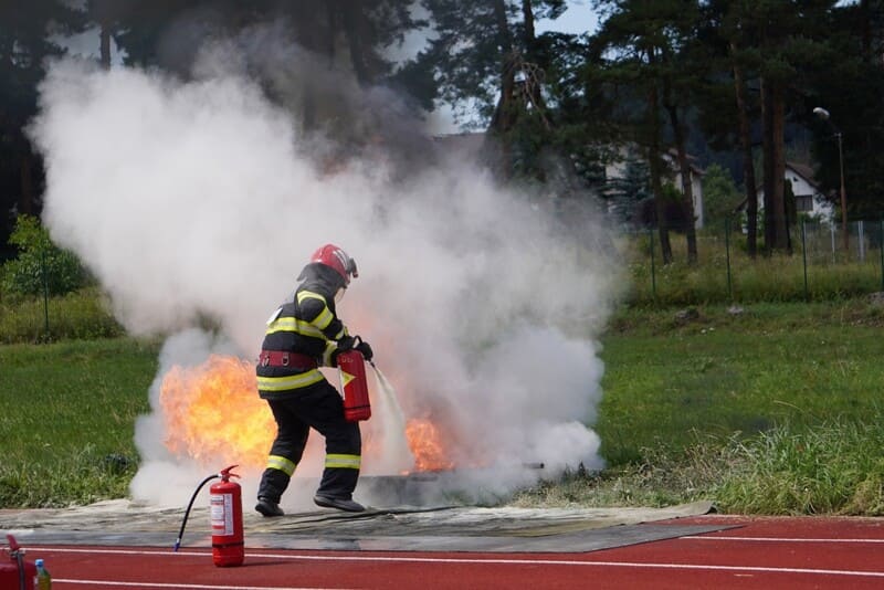 safety-officer-course-fire-fighting