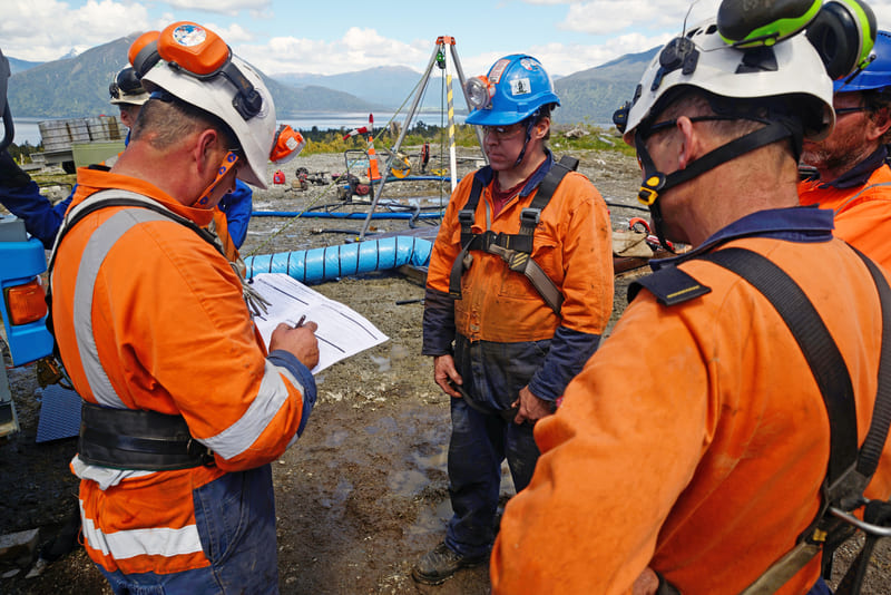 safety-officer-course-safety-meeting