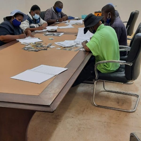 EMCARE Lock out and Permit to Work (15)