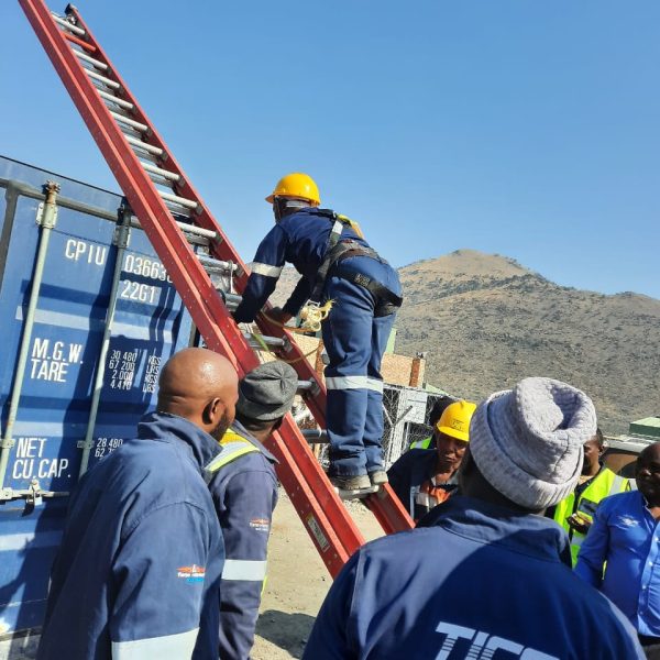 EMCARE Portable Ladder Course (1)