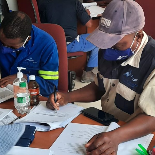 EMCARE Safe Stacking & Storage (5)