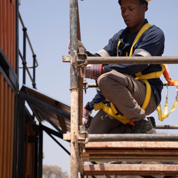 Scaffolding (34 of 64) (Large)